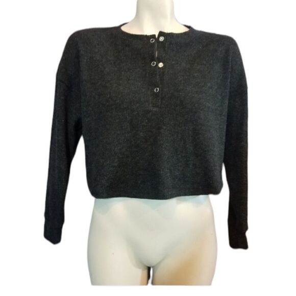 Abound Grey Crop Button Neck Long Sleeve Top Size XS - Picture 1 of 5